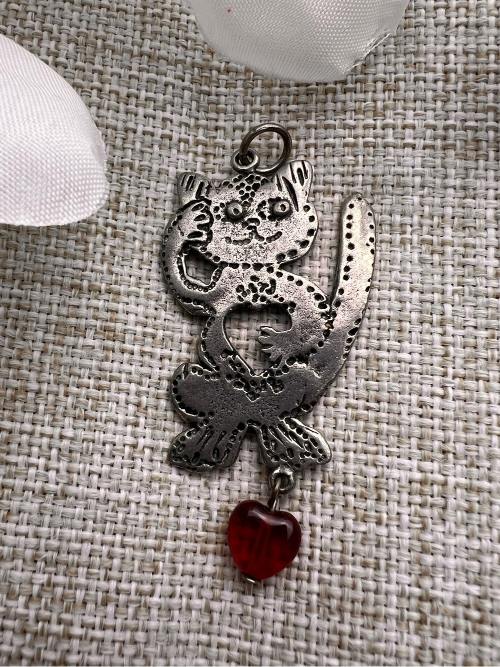 VINTAGE Silver Cat Charm Necklace Pendant with Red Heart Bead